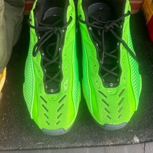 Sz12 green NOCTA glide 9-10 w/box 500